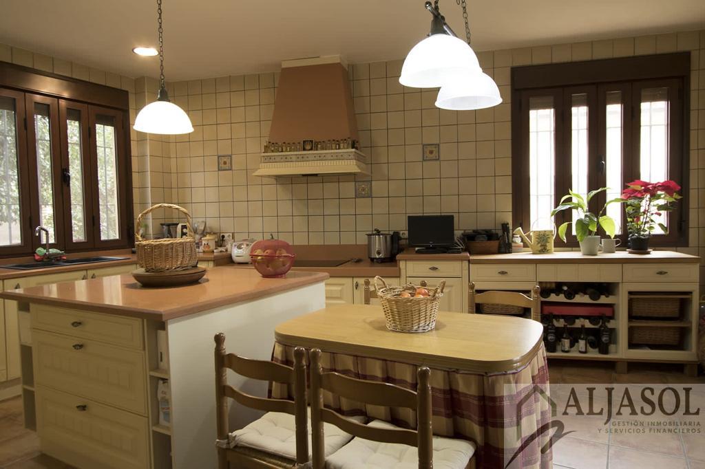 Venta de chalet en Dos Hermanas