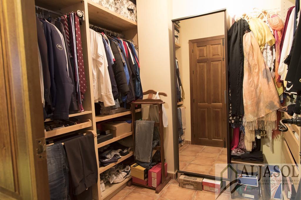 Venta de chalet en Dos Hermanas
