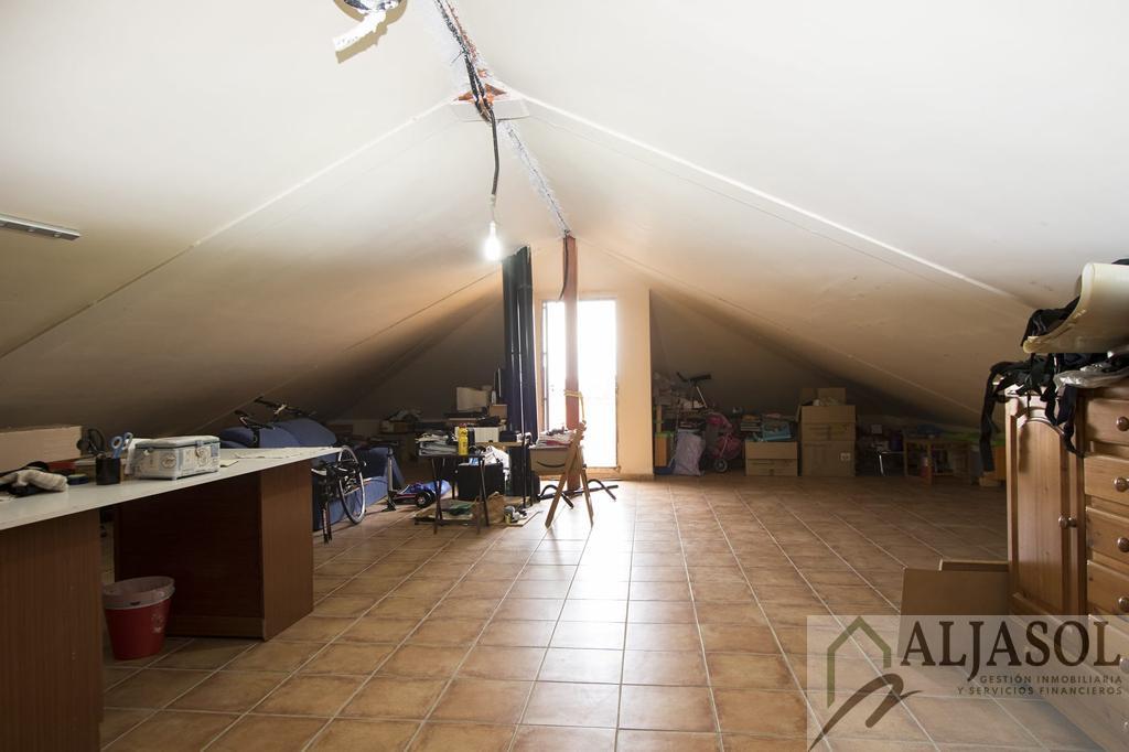 Venta de chalet en Dos Hermanas