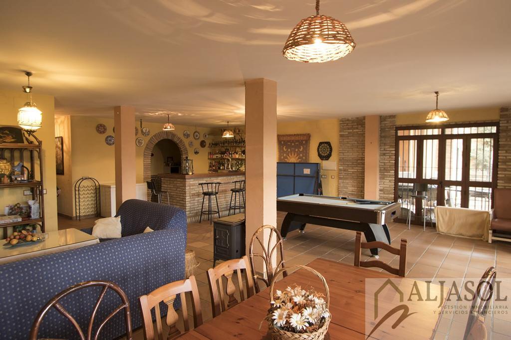 Venta de chalet en Dos Hermanas