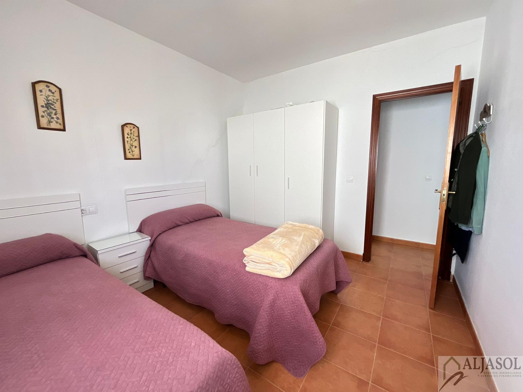 For sale of flat in Bollullos de la Mitación