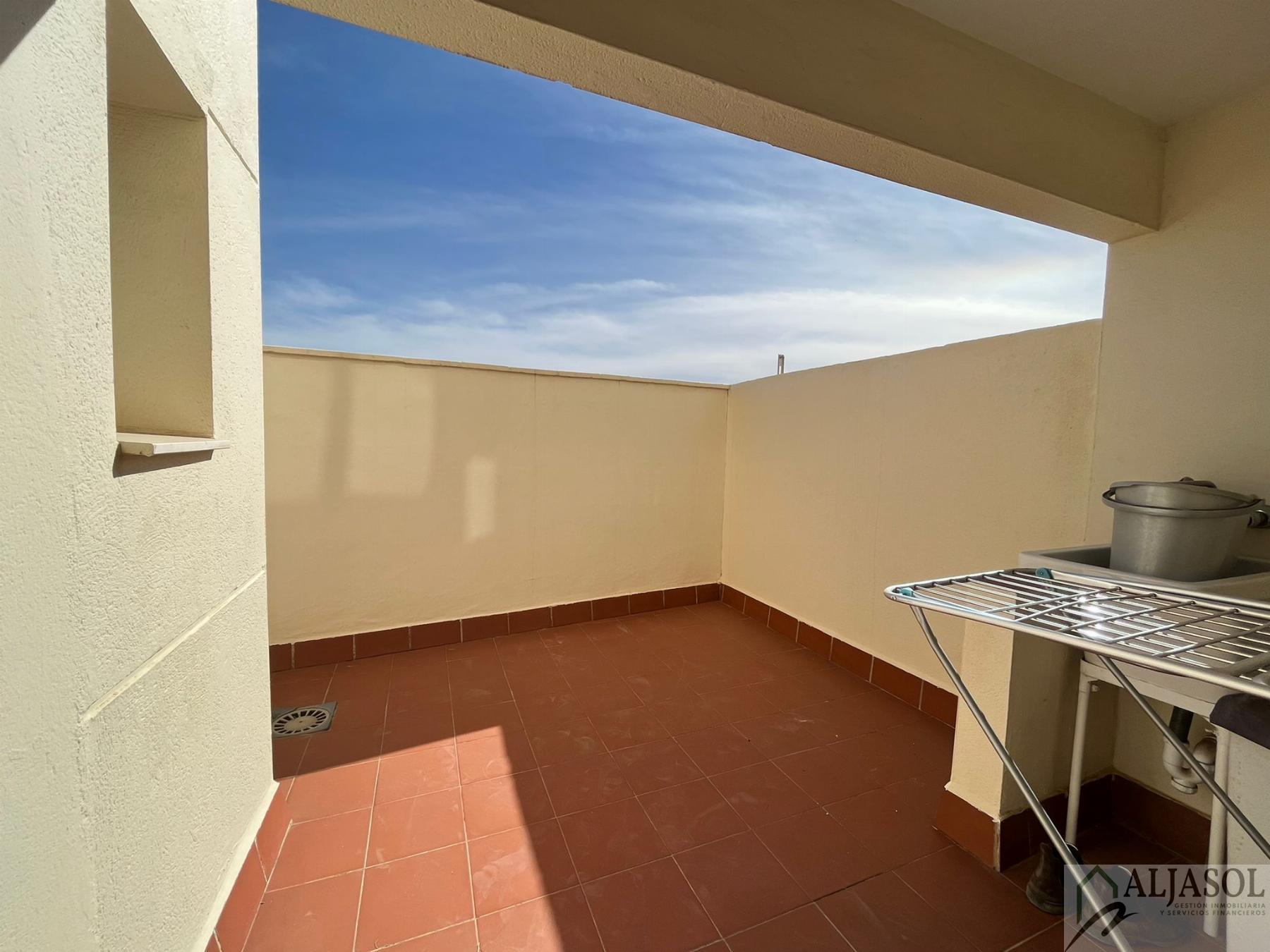 For sale of flat in Bollullos de la Mitación