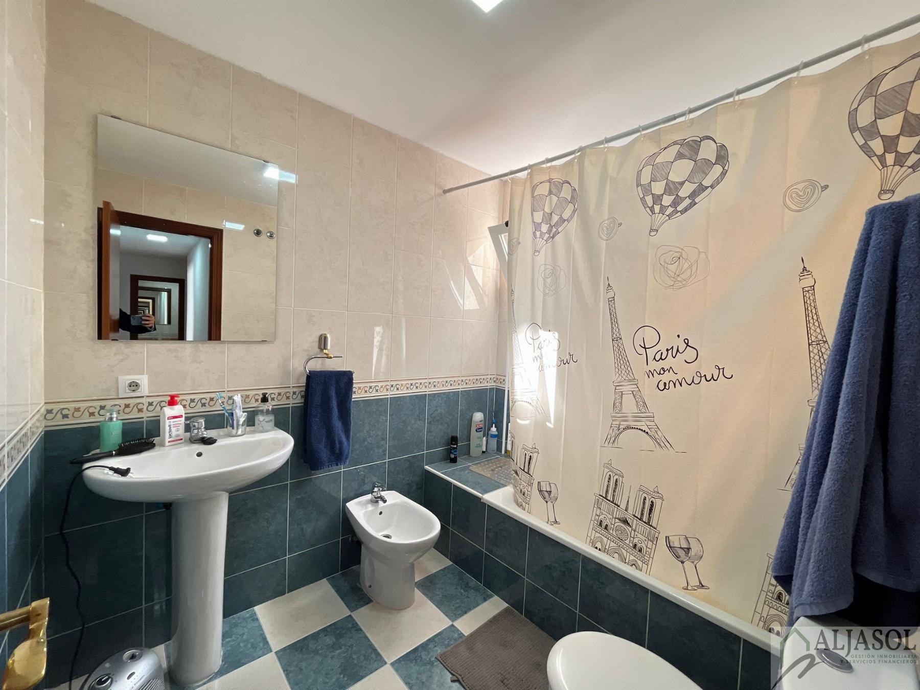 For sale of flat in Bollullos de la Mitación