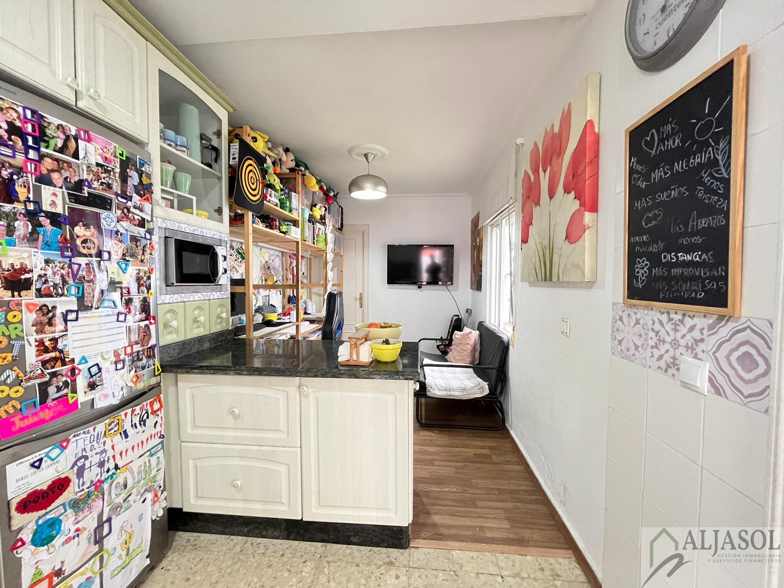 Venta de casa en Sanlúcar la Mayor
