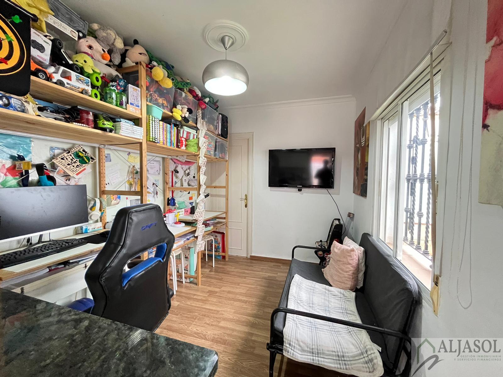 Venta de casa en Sanlúcar la Mayor