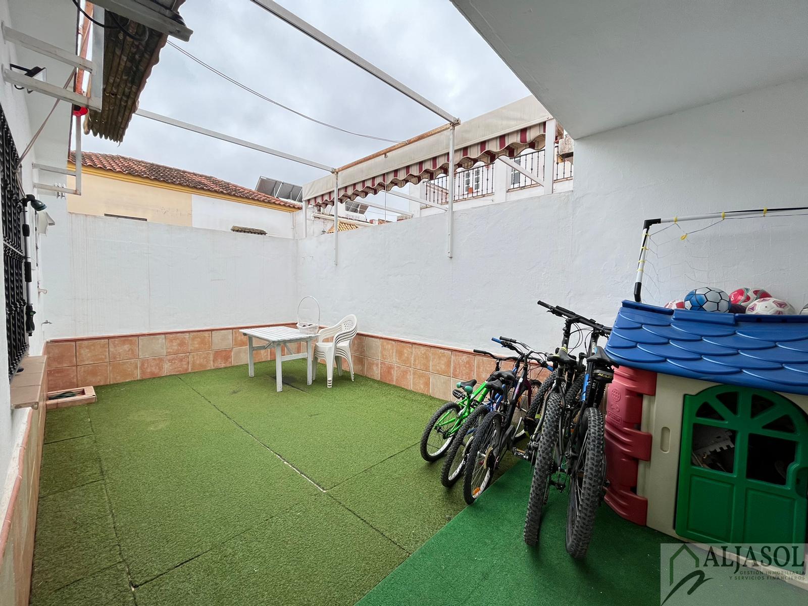 Venta de casa en Sanlúcar la Mayor