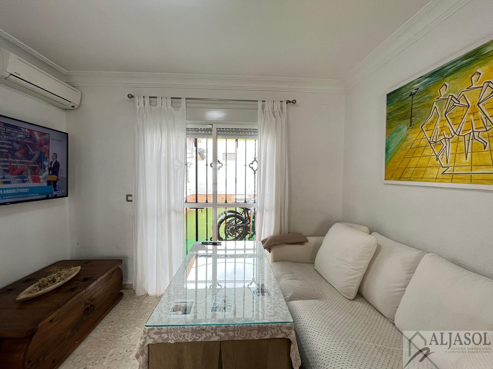 Venta de casa en Sanlúcar la Mayor