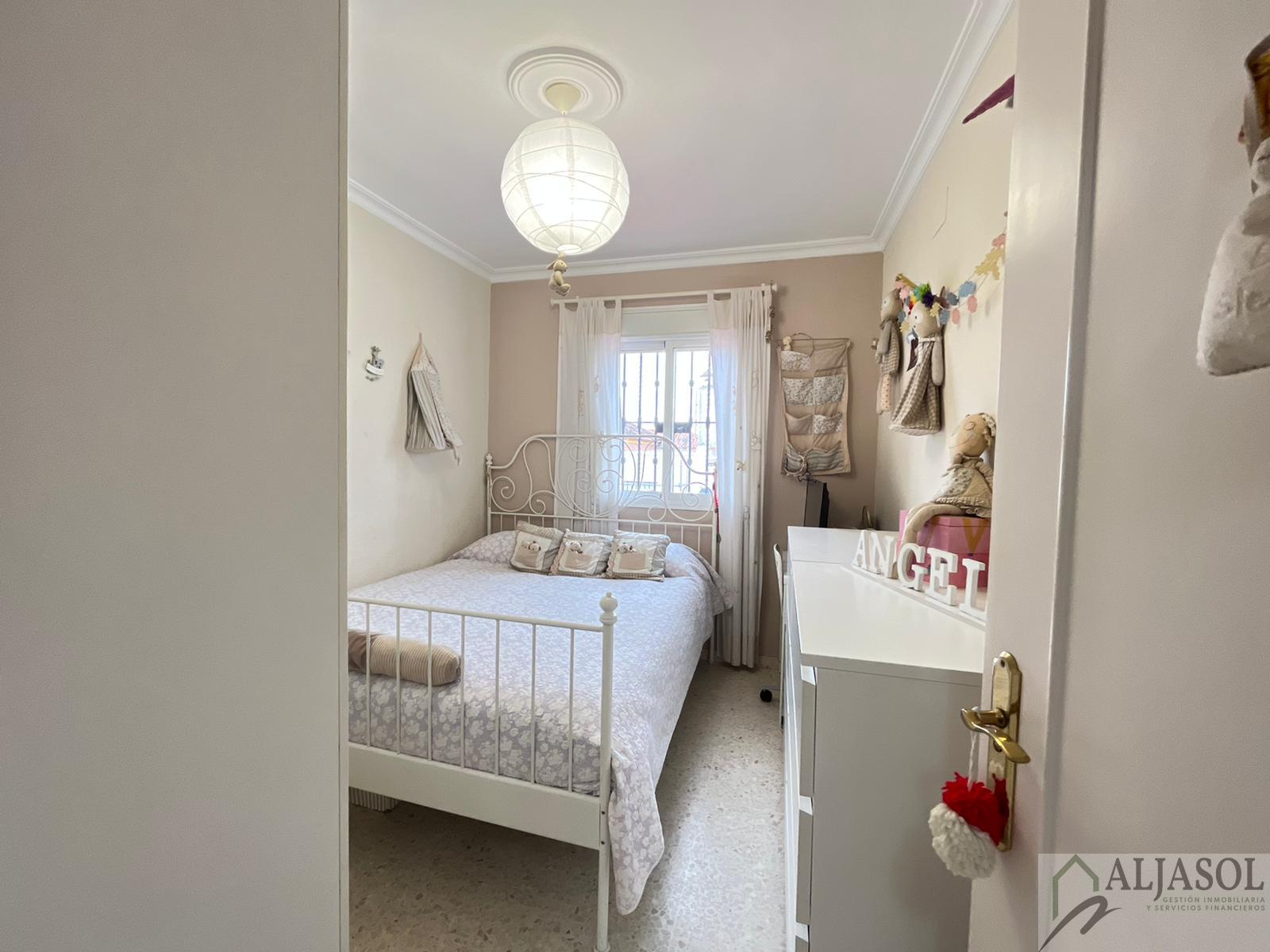 Venta de casa en Sanlúcar la Mayor