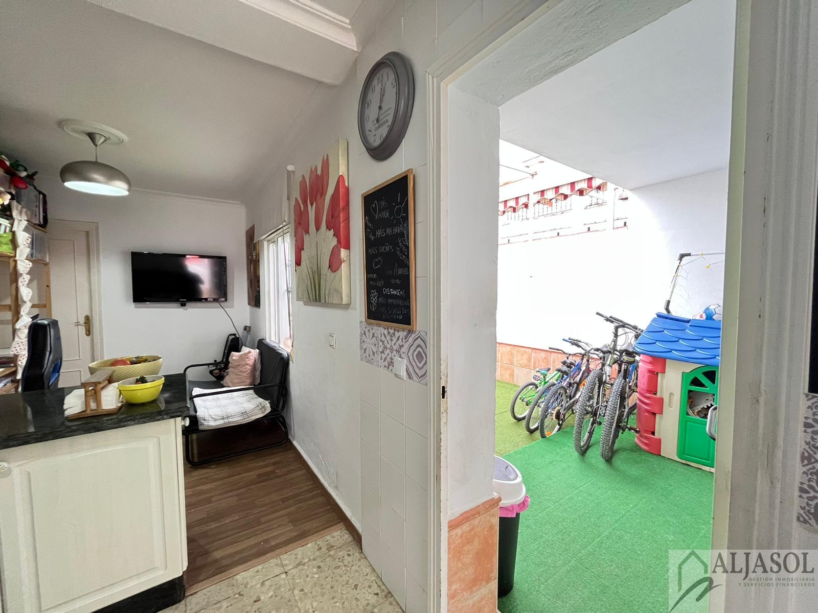 Venta de casa en Sanlúcar la Mayor