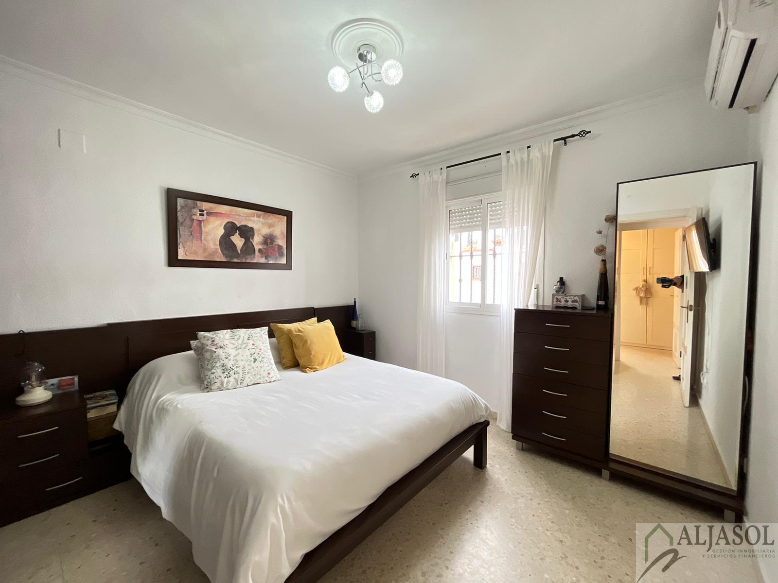 Venta de casa en Sanlúcar la Mayor