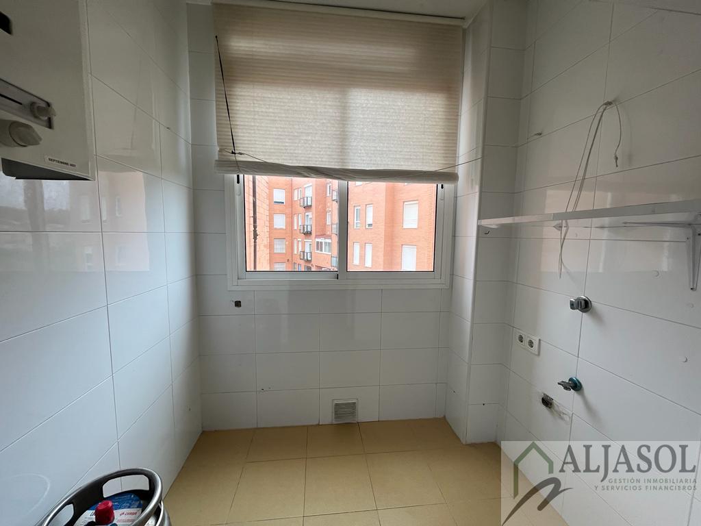For sale of flat in Camas