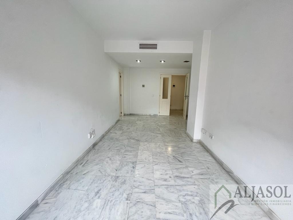 For sale of flat in Camas