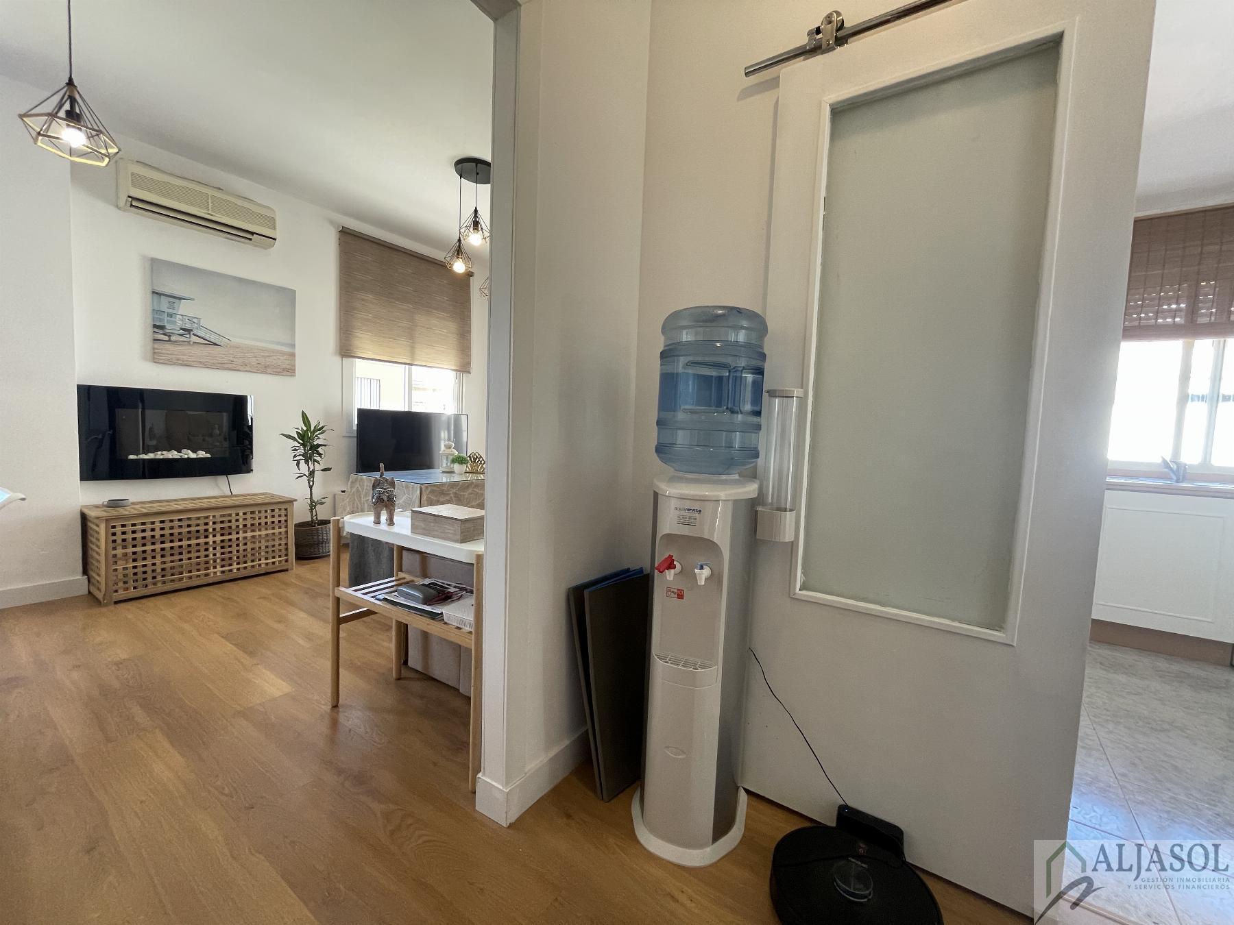 For sale of duplex in Bormujos