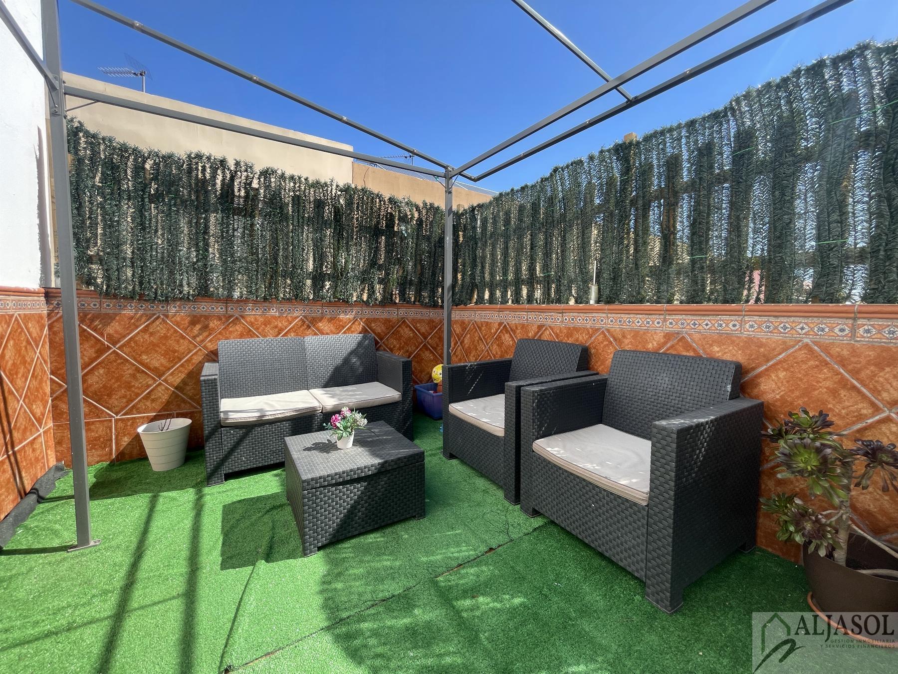 For sale of duplex in Bormujos