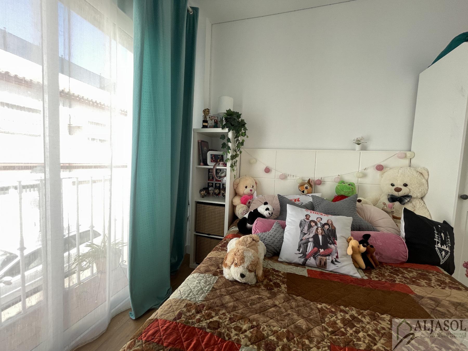 For sale of duplex in Bormujos