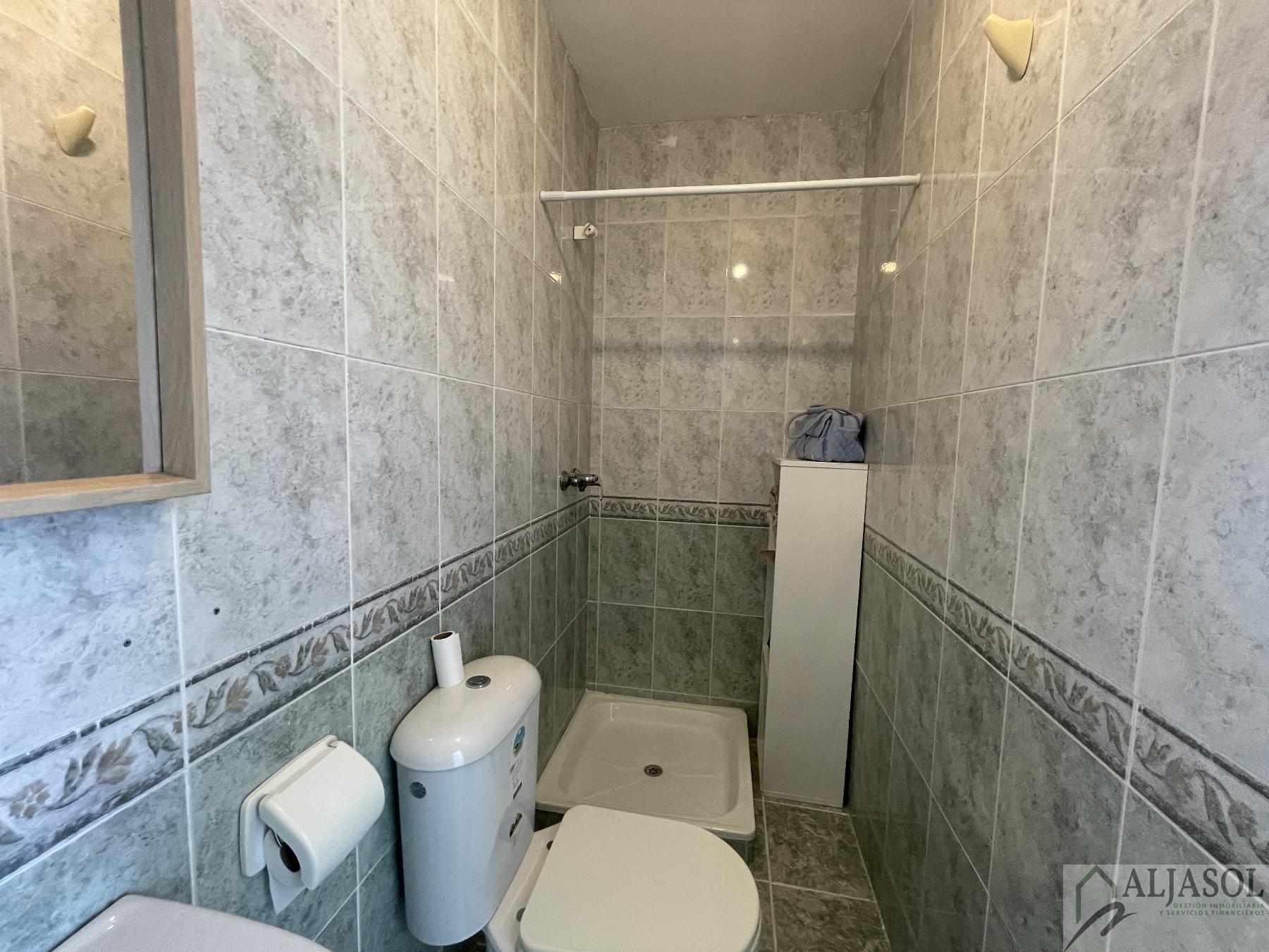 For sale of duplex in Bormujos