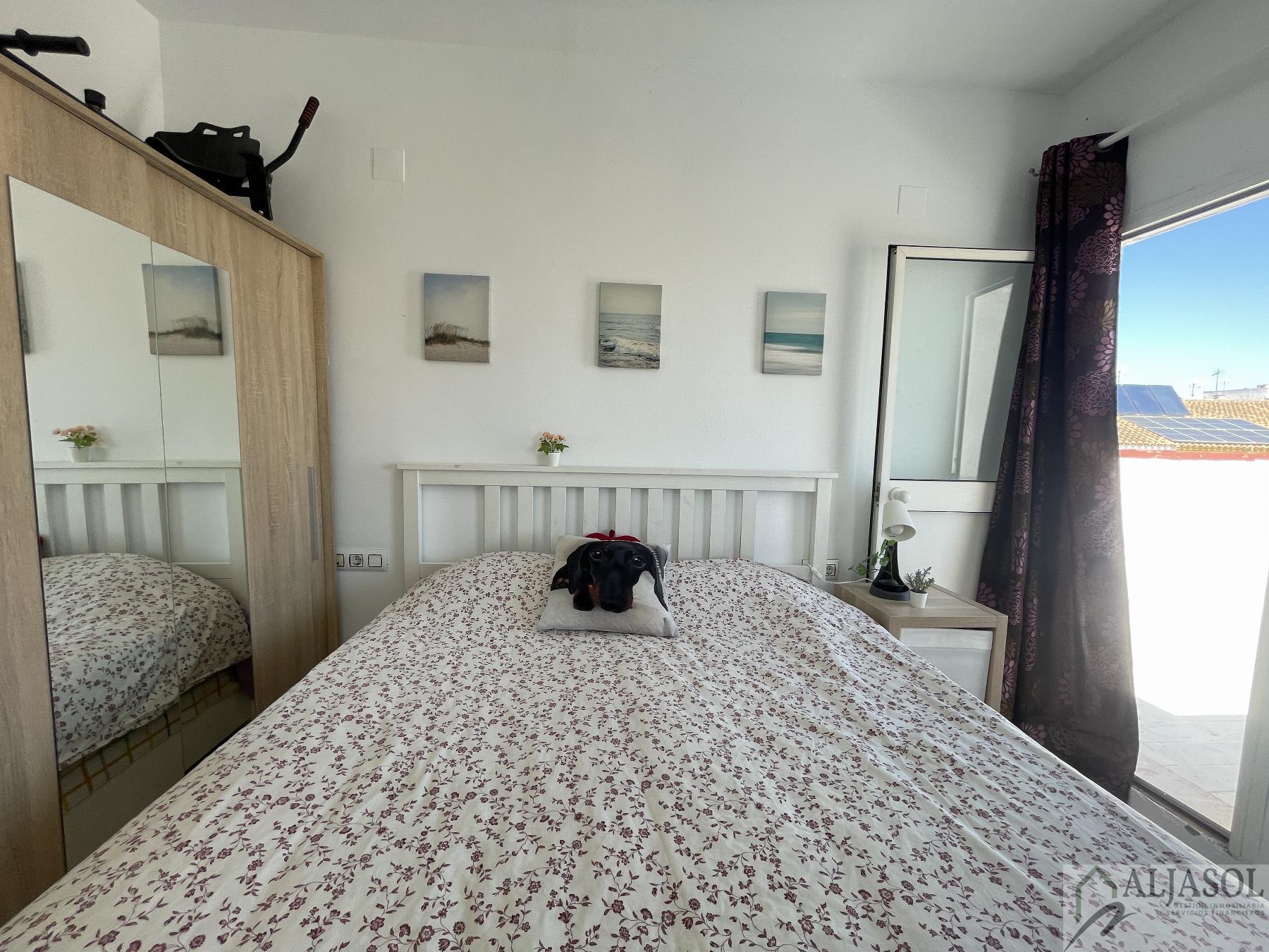 For sale of duplex in Bormujos