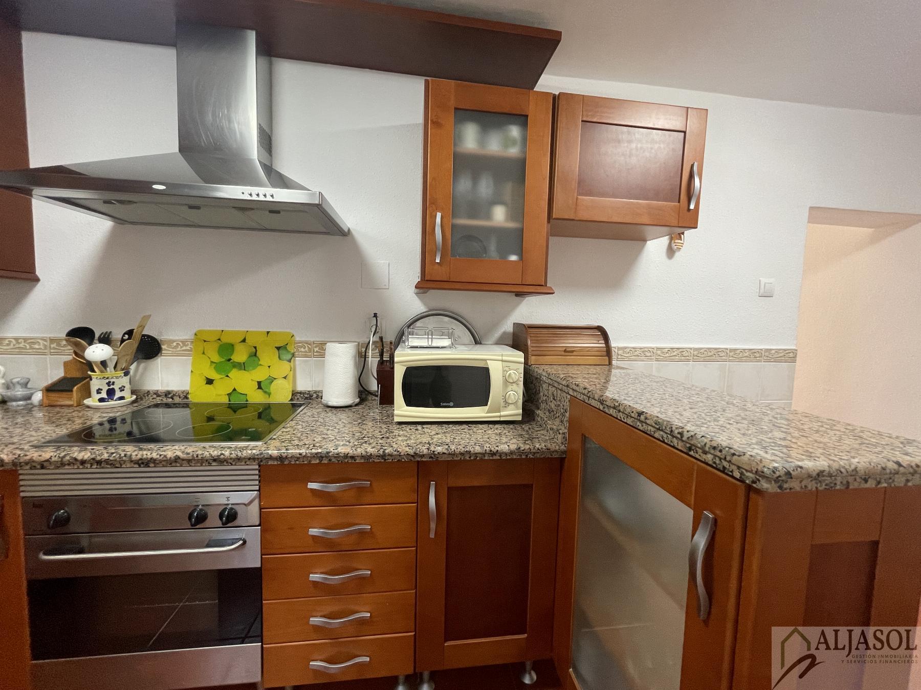 For sale of house in Gines