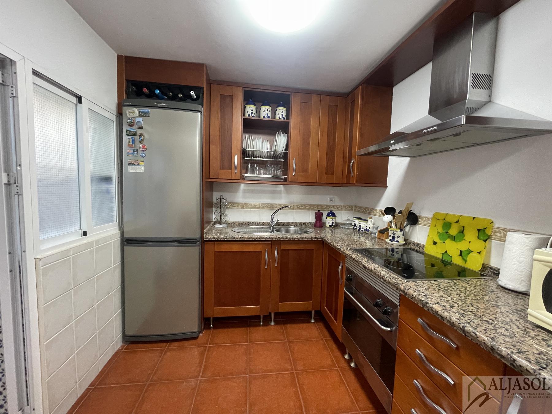 For sale of house in Gines