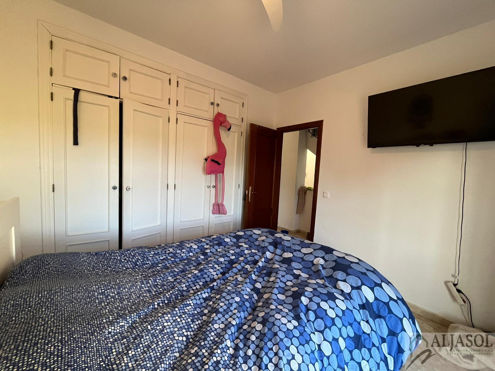 For sale of house in Salteras