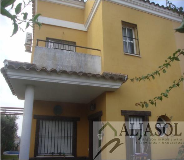 For sale of house in Salteras