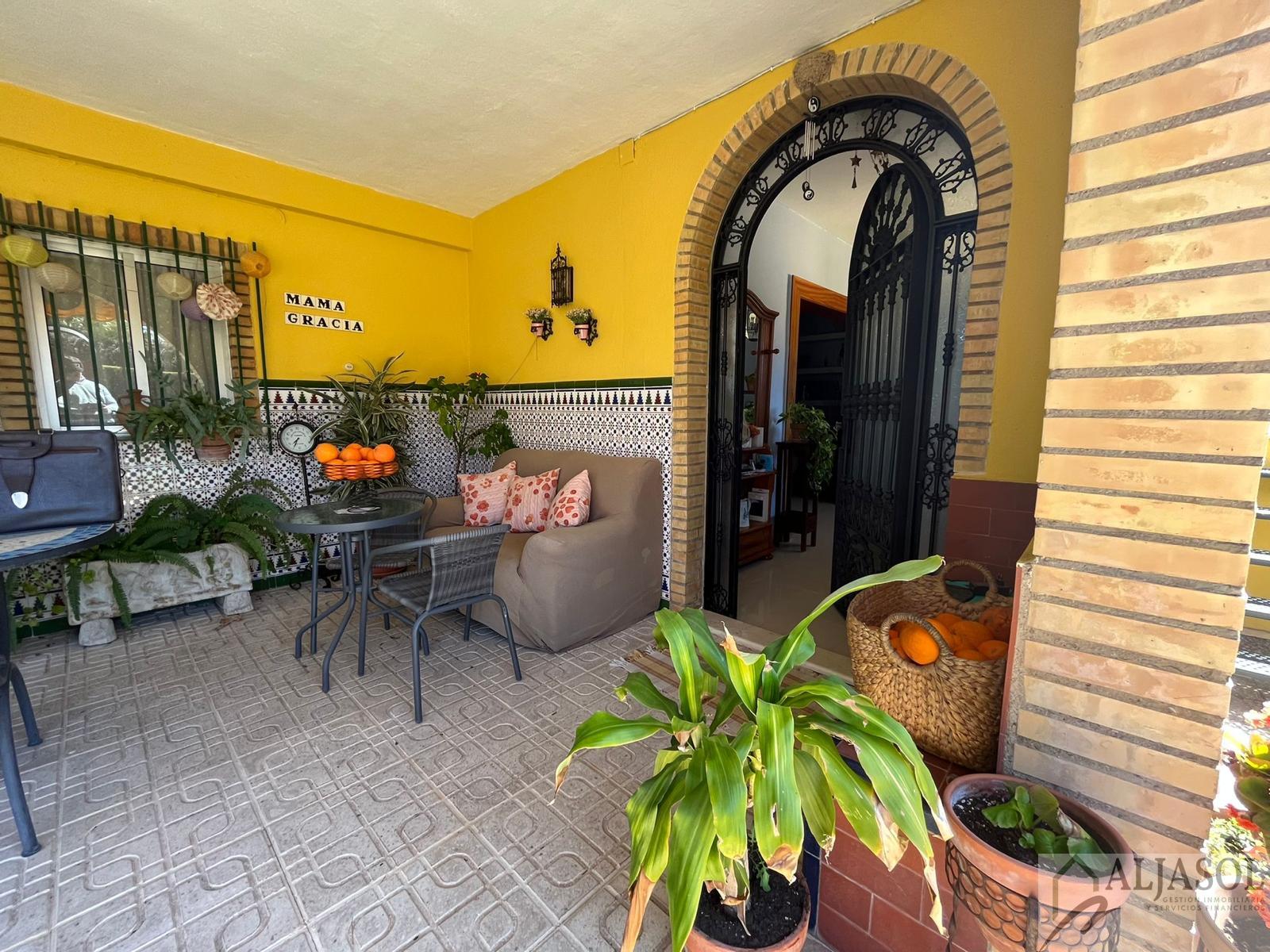 For sale of house in Bollullos de la Mitación