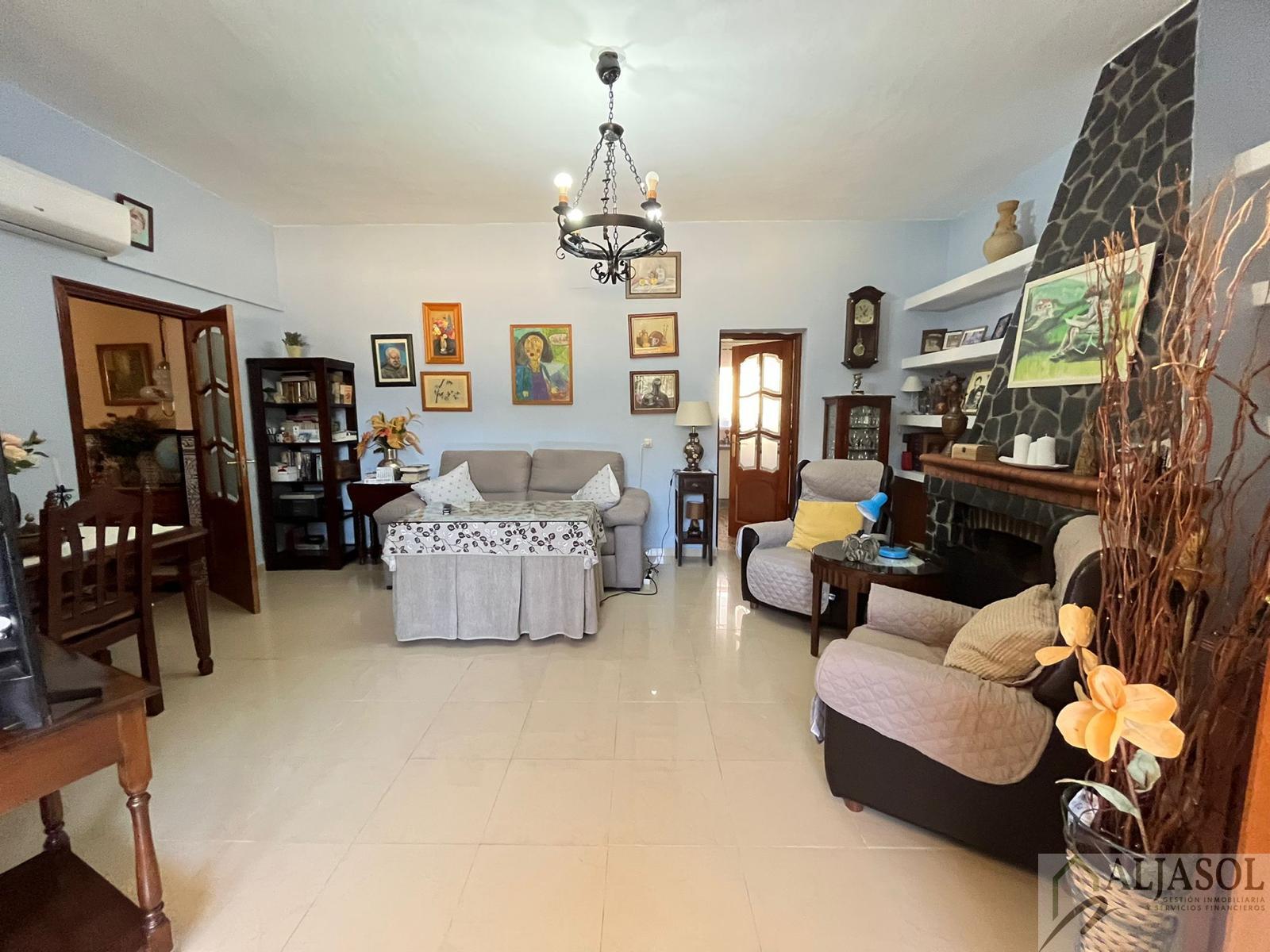 For sale of house in Bollullos de la Mitación
