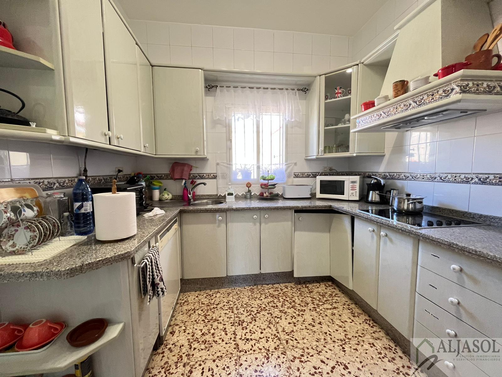 For sale of house in Bollullos de la Mitación
