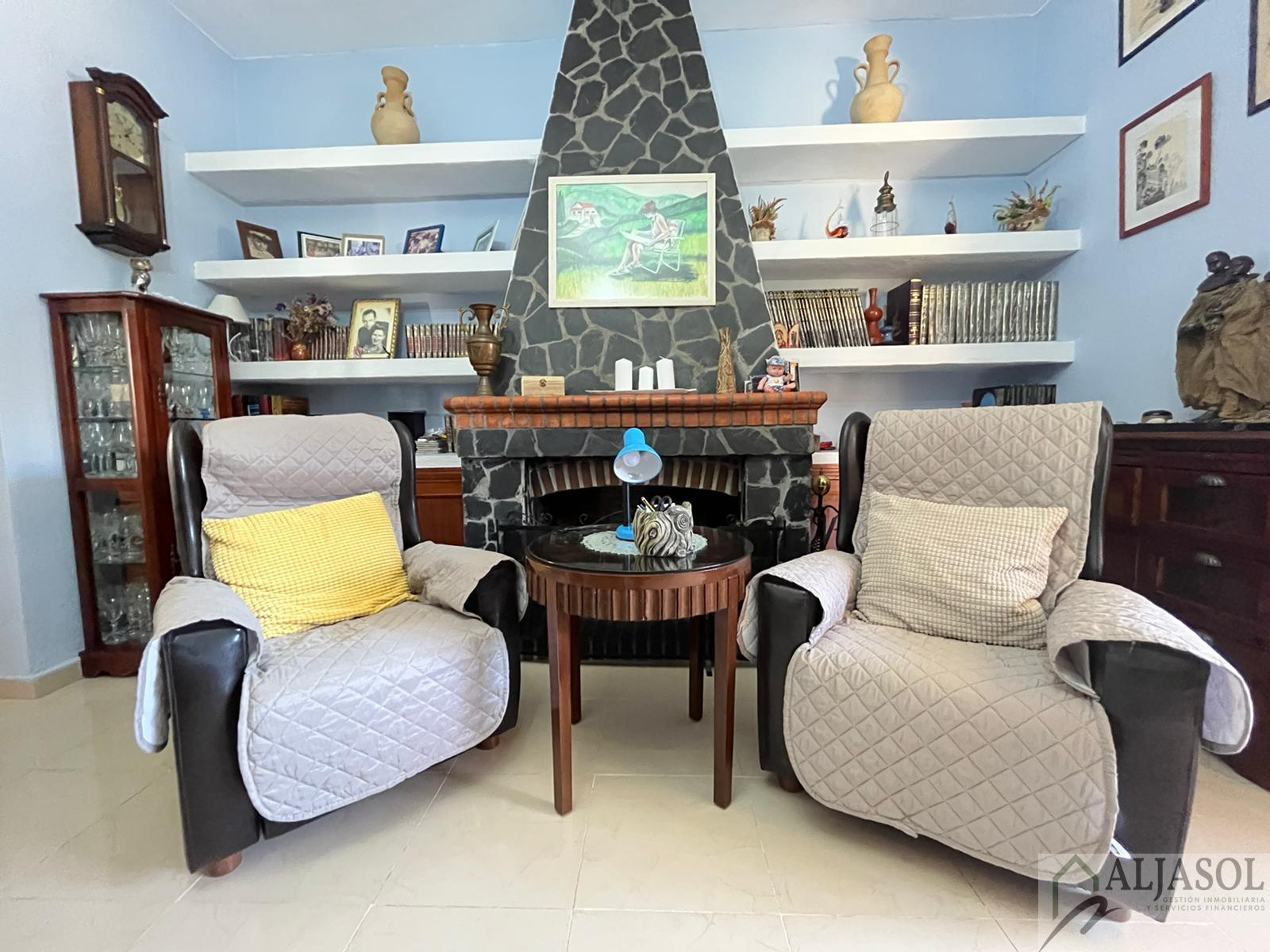 For sale of house in Bollullos de la Mitación