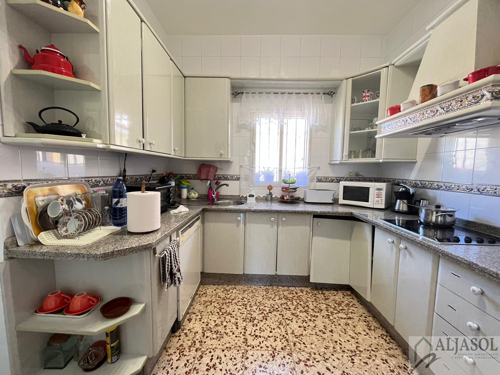 For sale of house in Bollullos de la Mitación