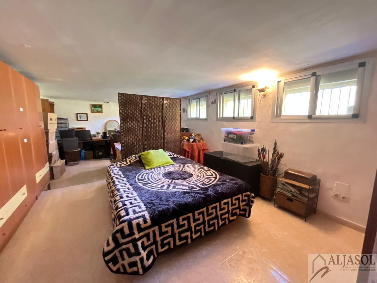 For sale of house in Bollullos de la Mitación