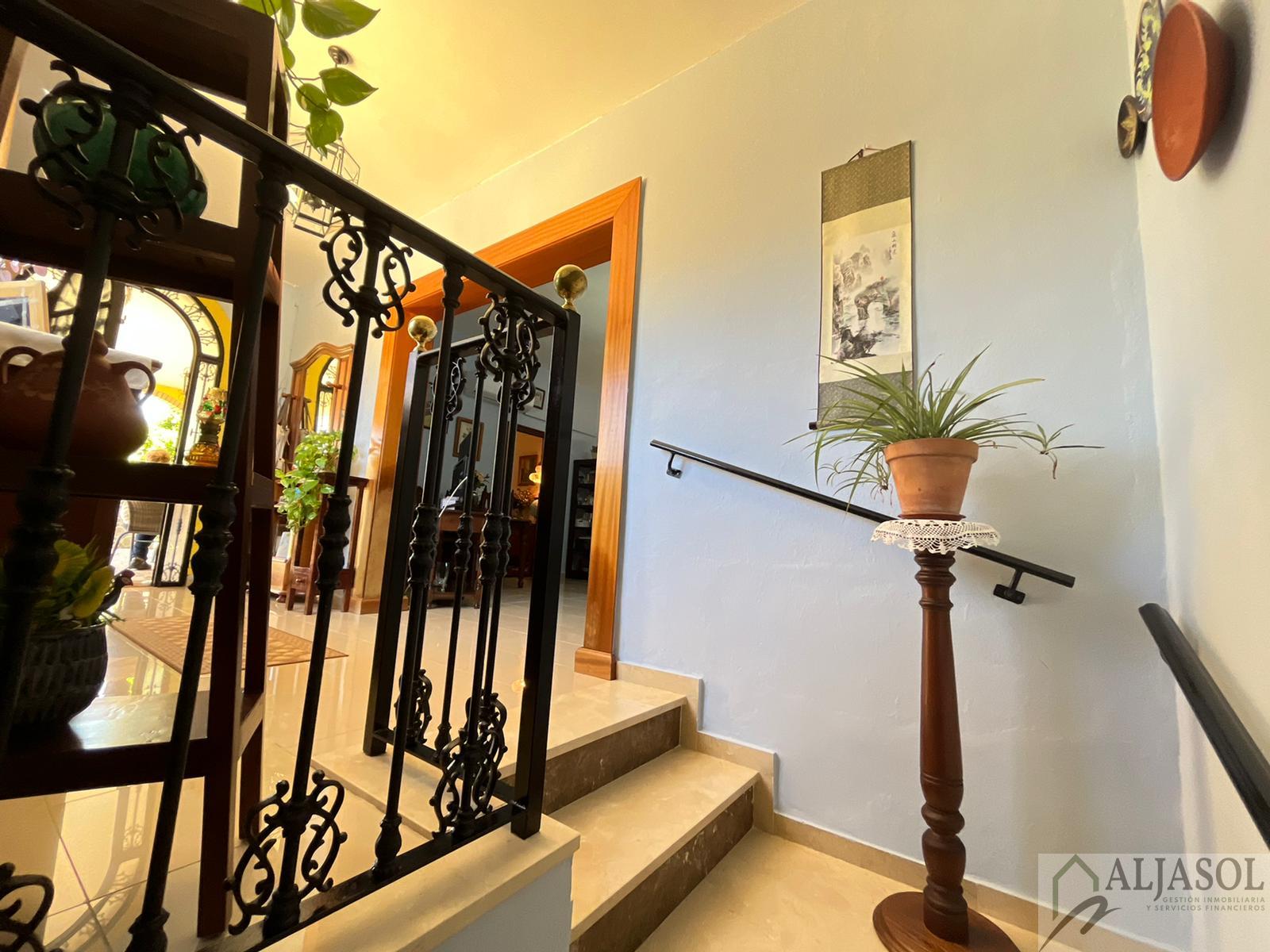 For sale of house in Bollullos de la Mitación