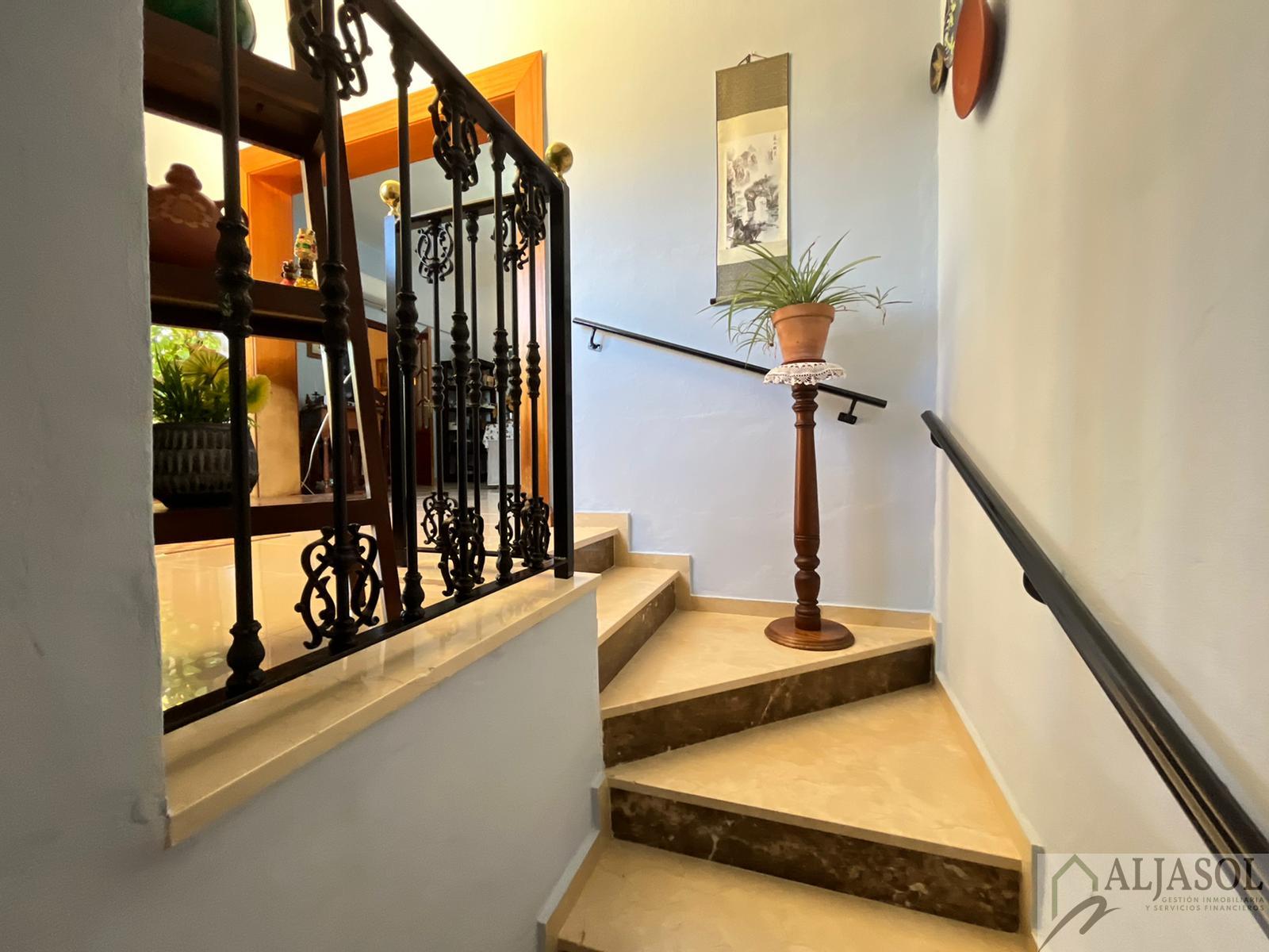 For sale of house in Bollullos de la Mitación
