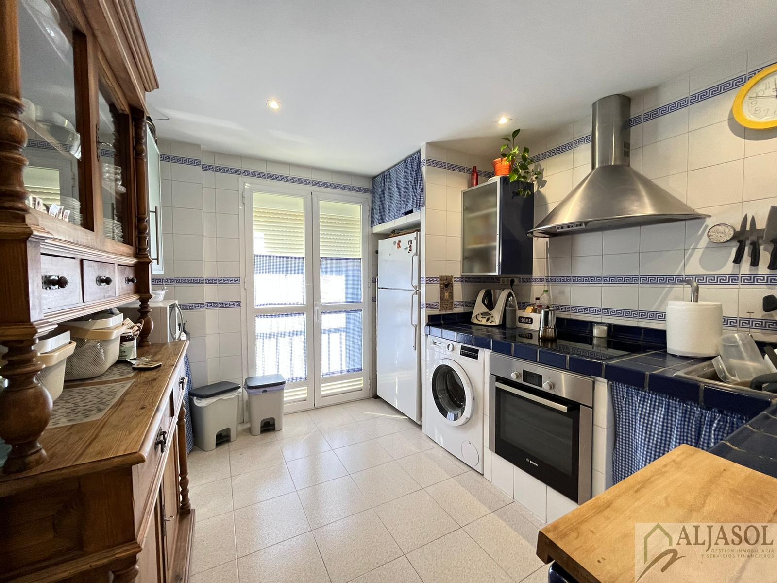For sale of flat in Camas