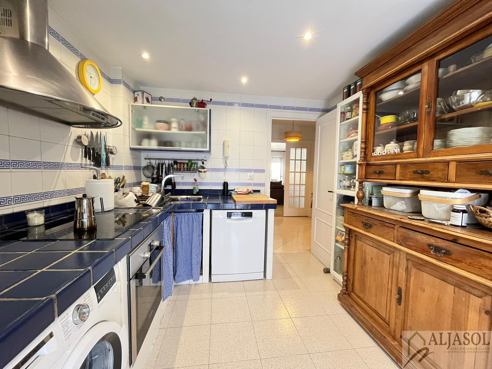 For sale of flat in Camas
