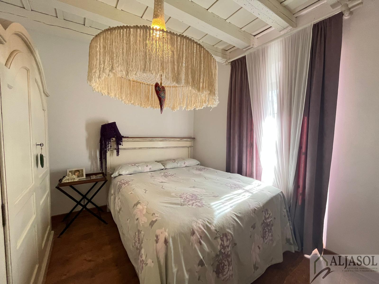 Venta de casa en Valencina de la Concepción