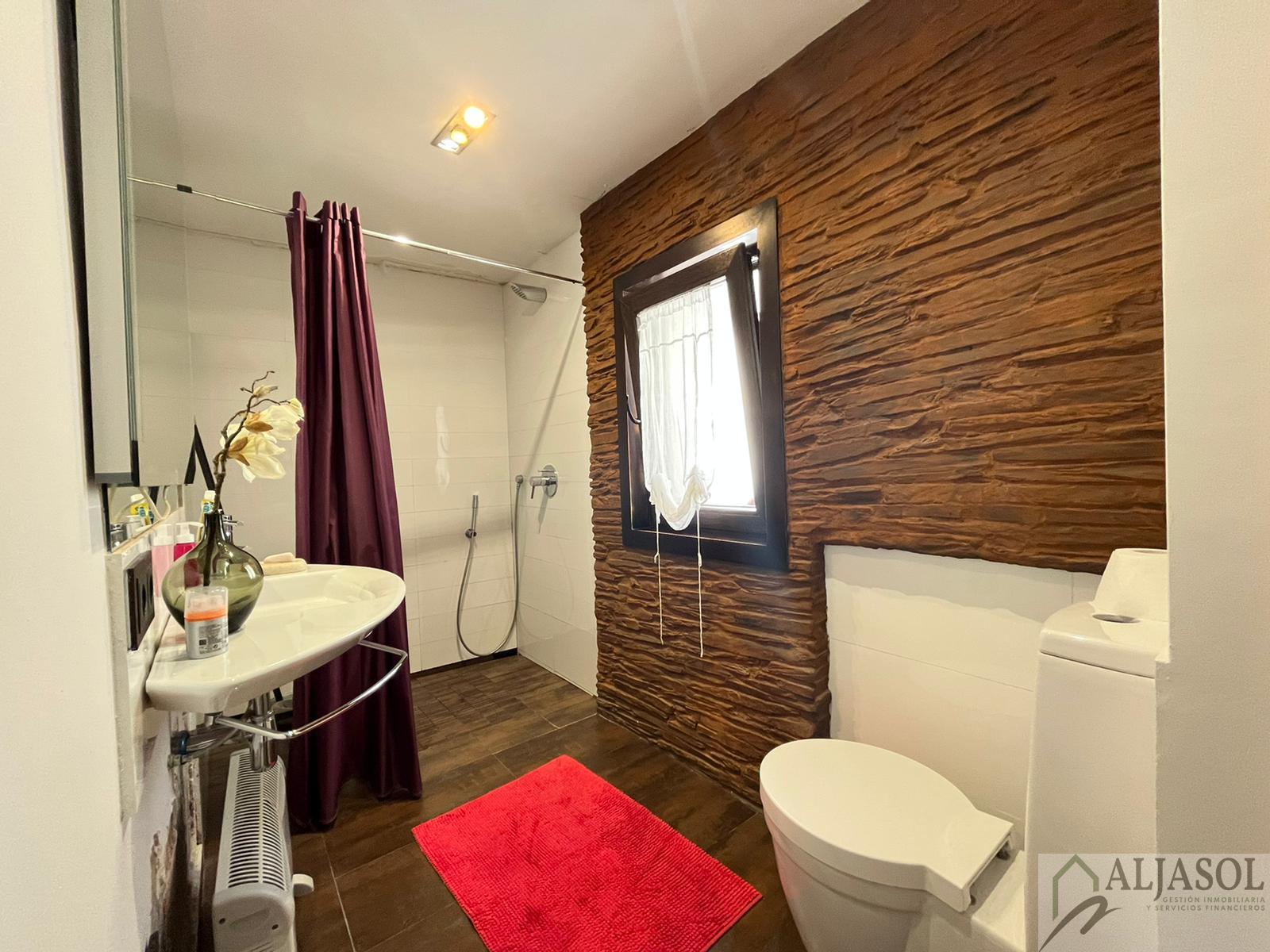 Venta de casa en Valencina de la Concepción