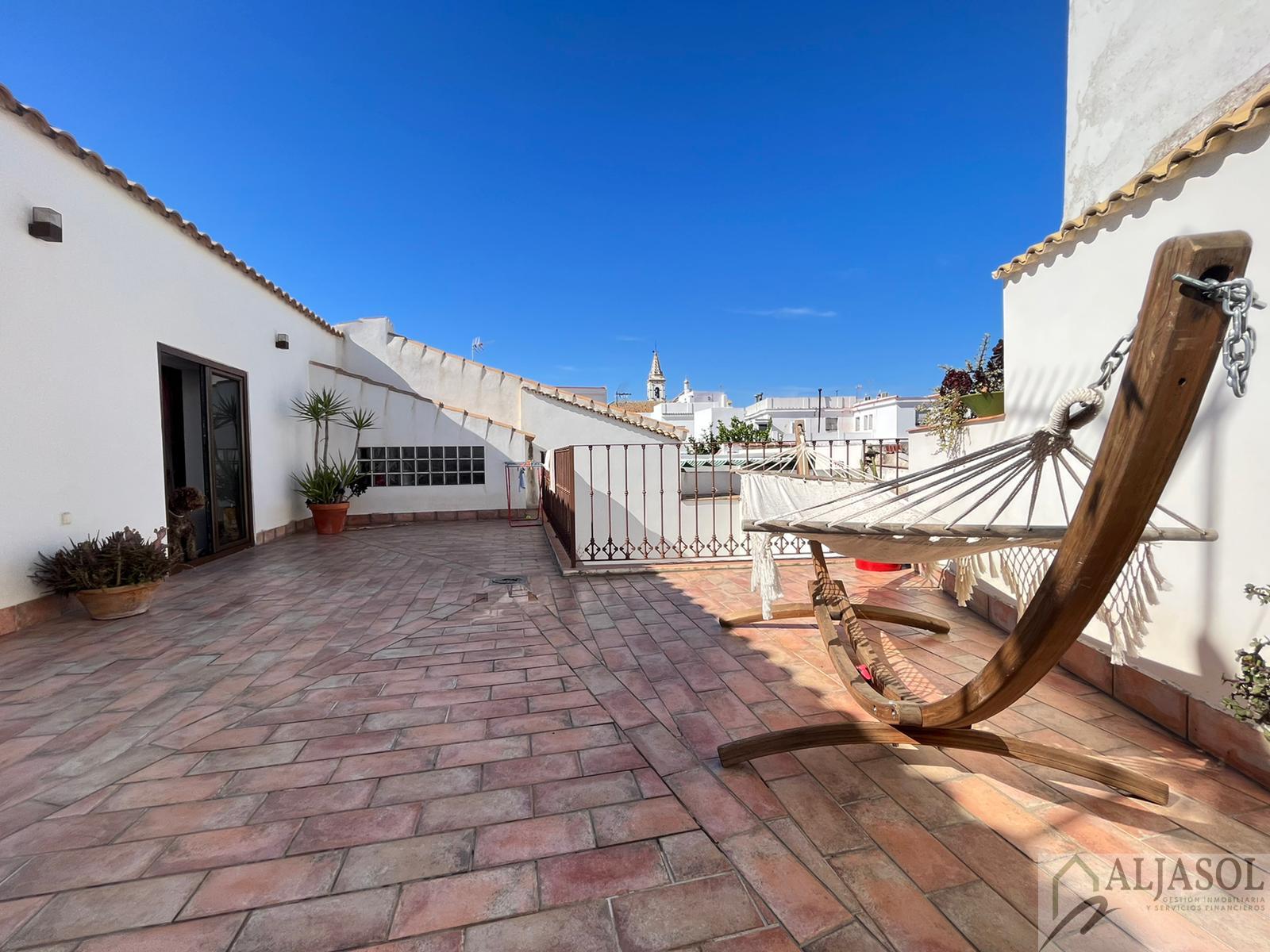 Venta de casa en Valencina de la Concepción