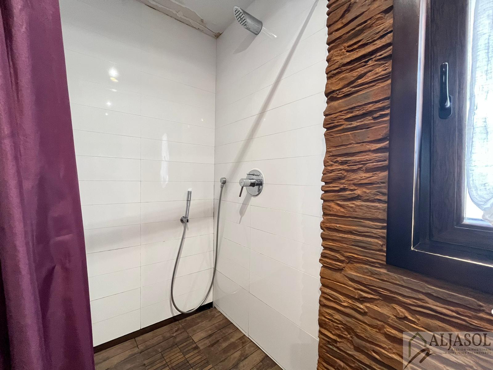 Venta de casa en Valencina de la Concepción
