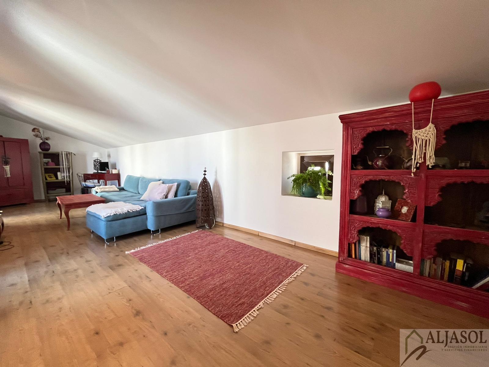 Venta de casa en Valencina de la Concepción