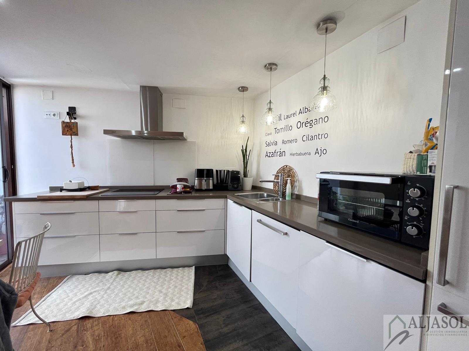 Venta de casa en Valencina de la Concepción