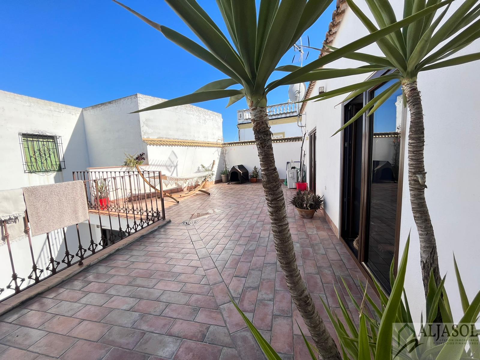 Venta de casa en Valencina de la Concepción