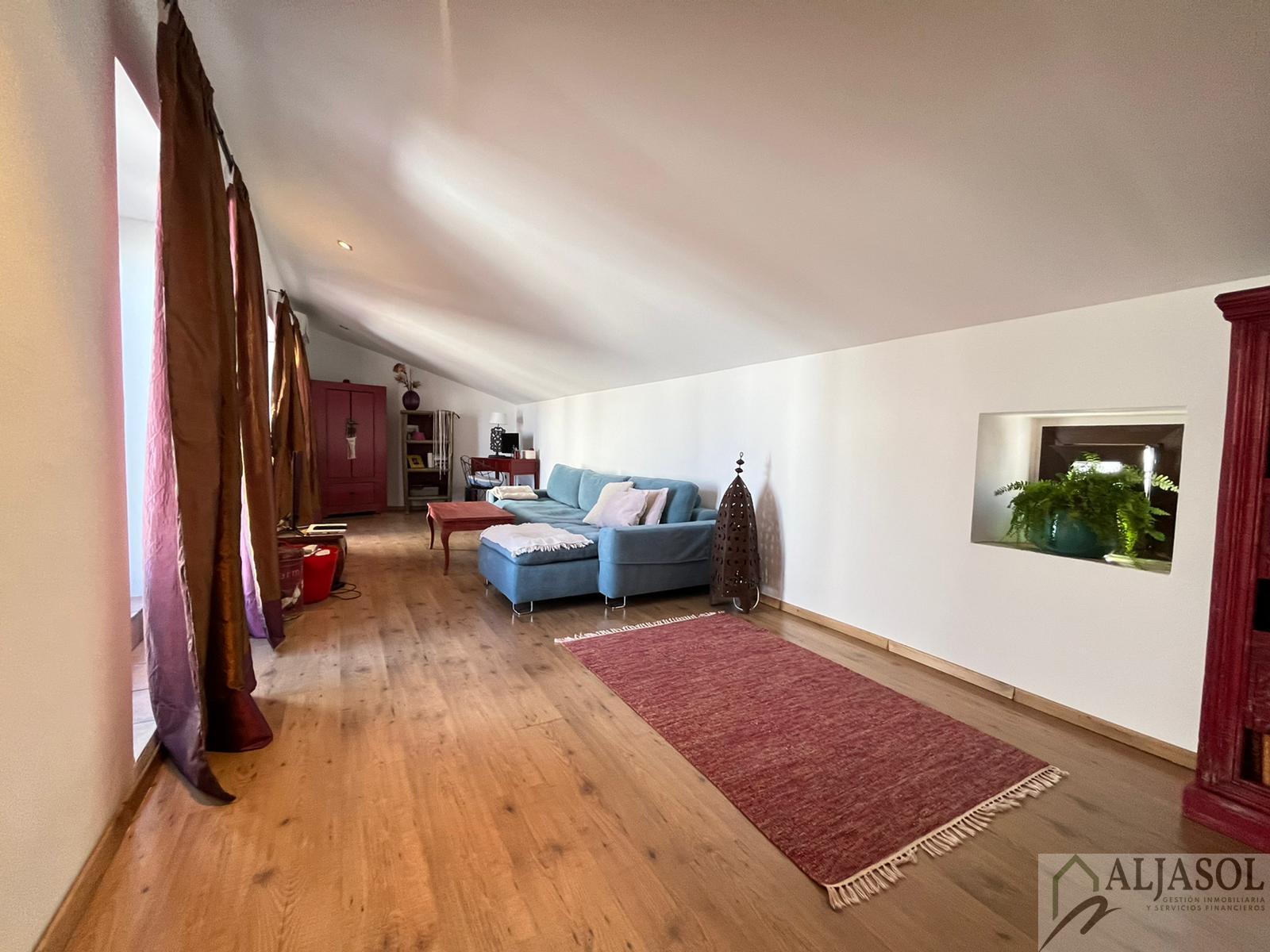 Venta de casa en Valencina de la Concepción