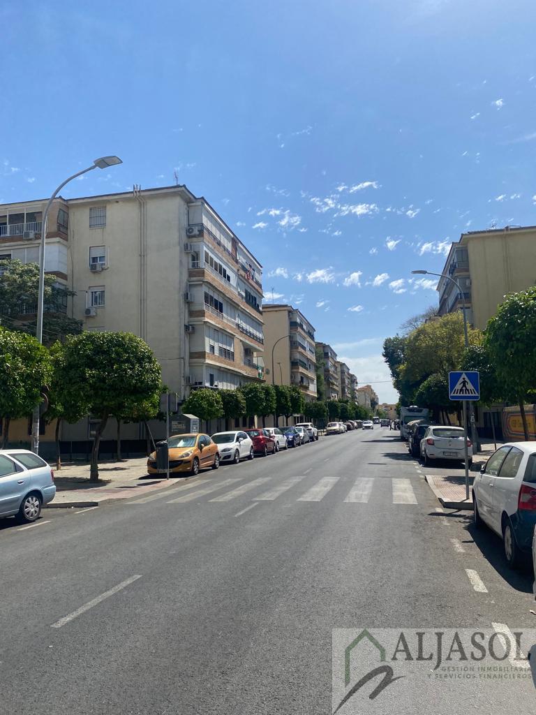 For sale of flat in Sevilla