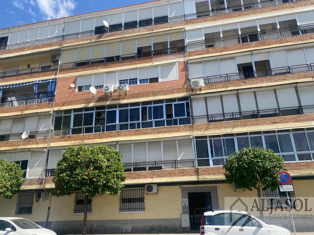 For sale of flat in Sevilla