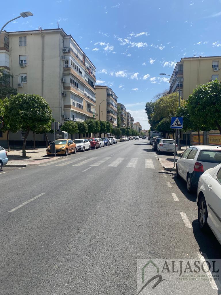 For sale of flat in Sevilla