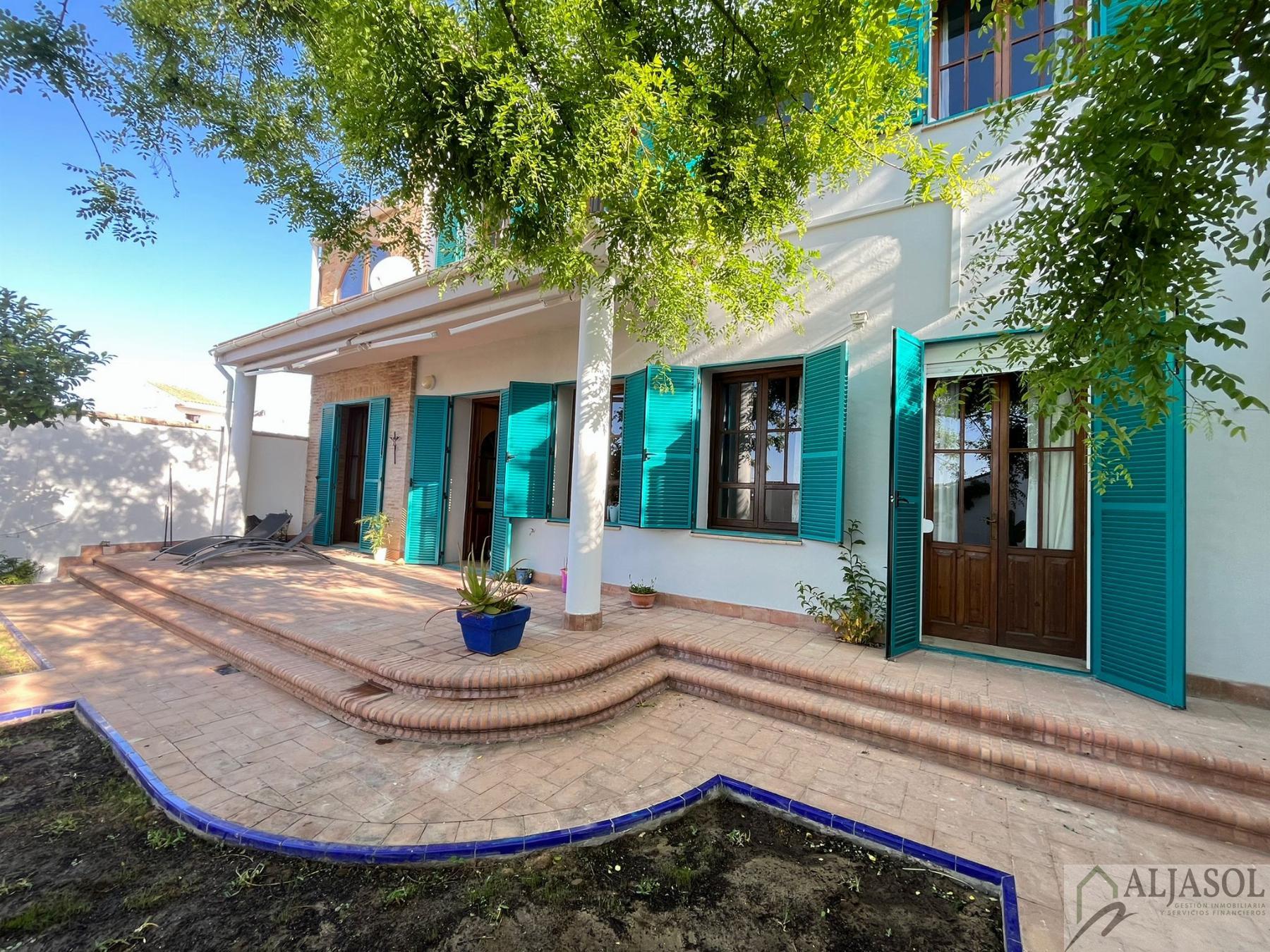 For sale of chalet in Olivares
