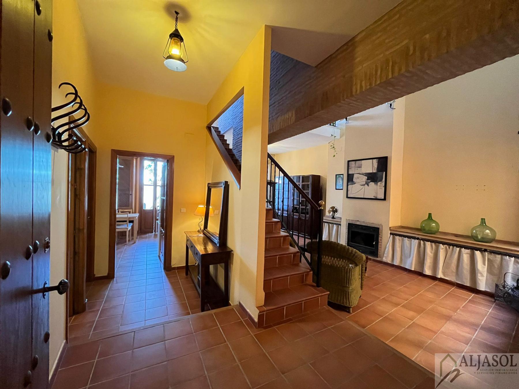For sale of chalet in Olivares