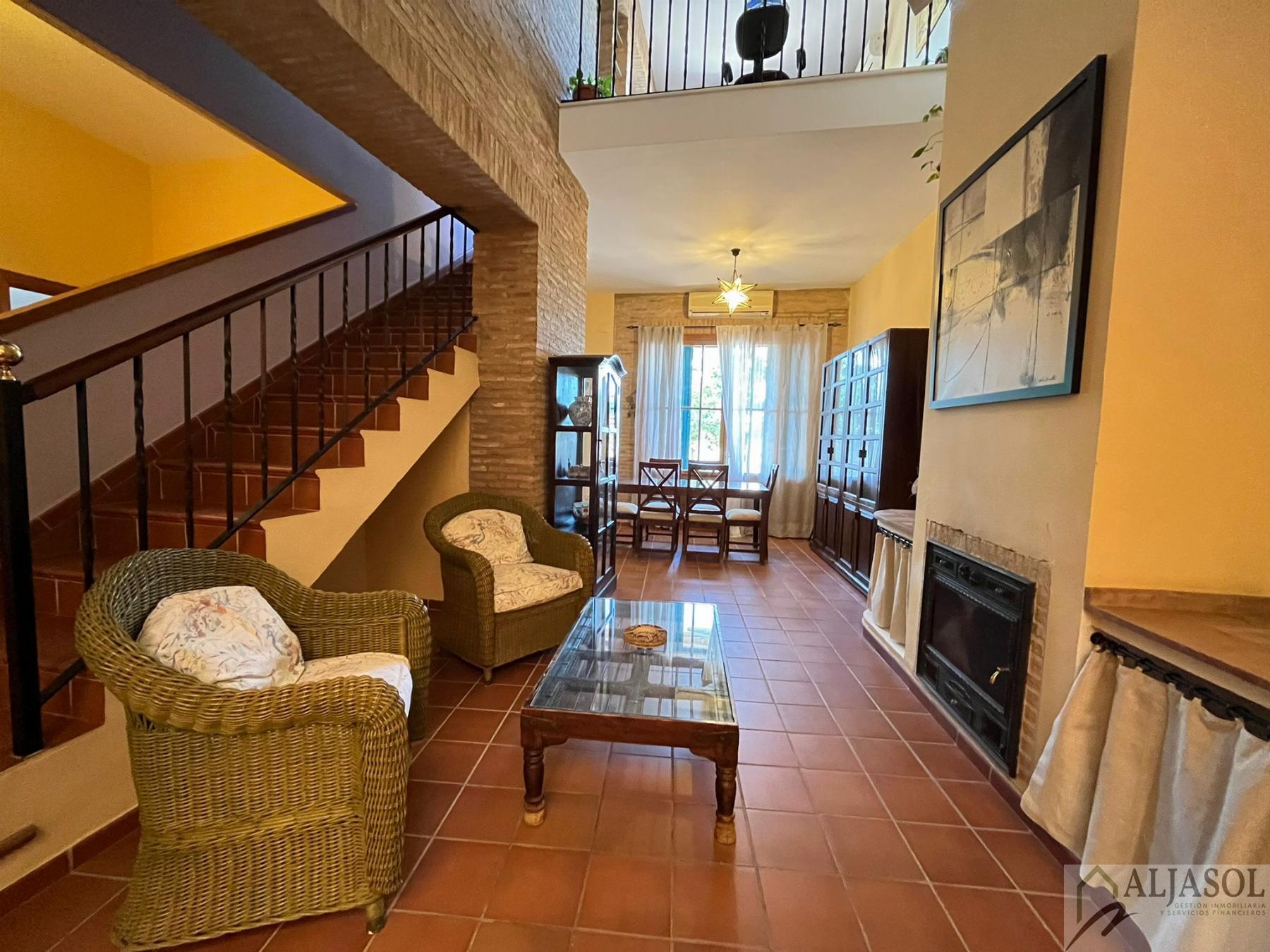 For sale of chalet in Olivares