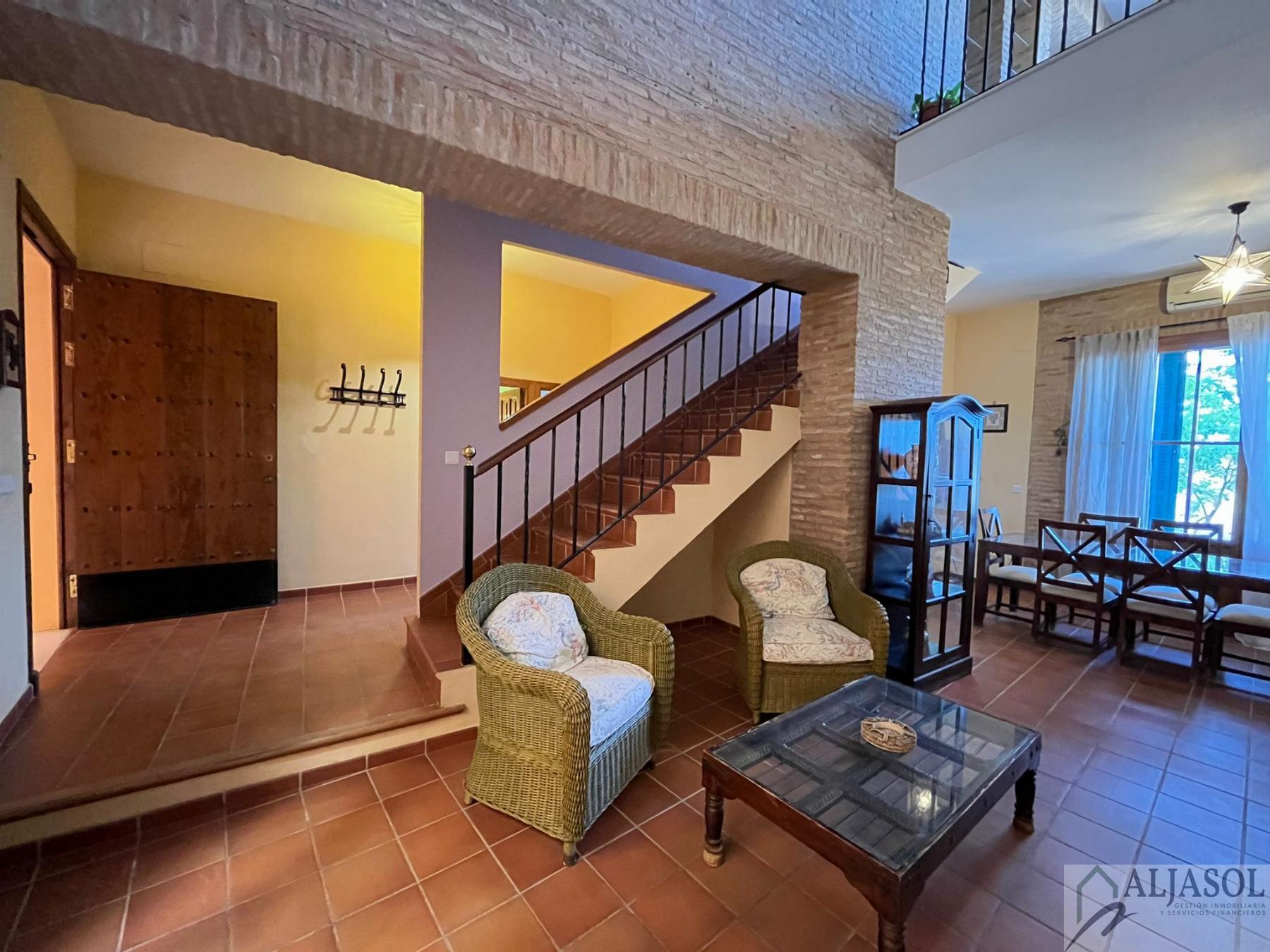 For sale of chalet in Olivares